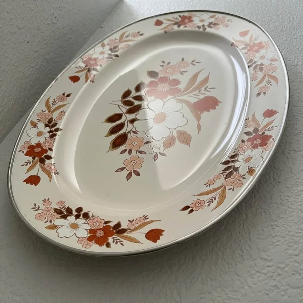 Vintage Enamelware Serving Tray Platter Floral Holiday Dining 17